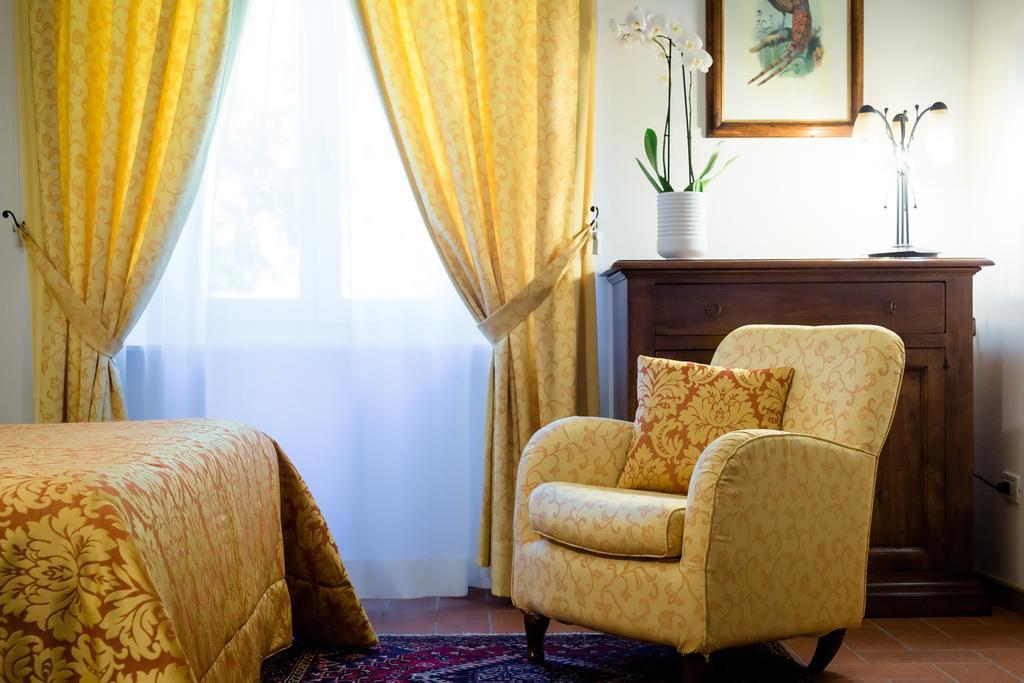 Palazzo La Fenice マッサ・マリッティマ エクステリア 写真